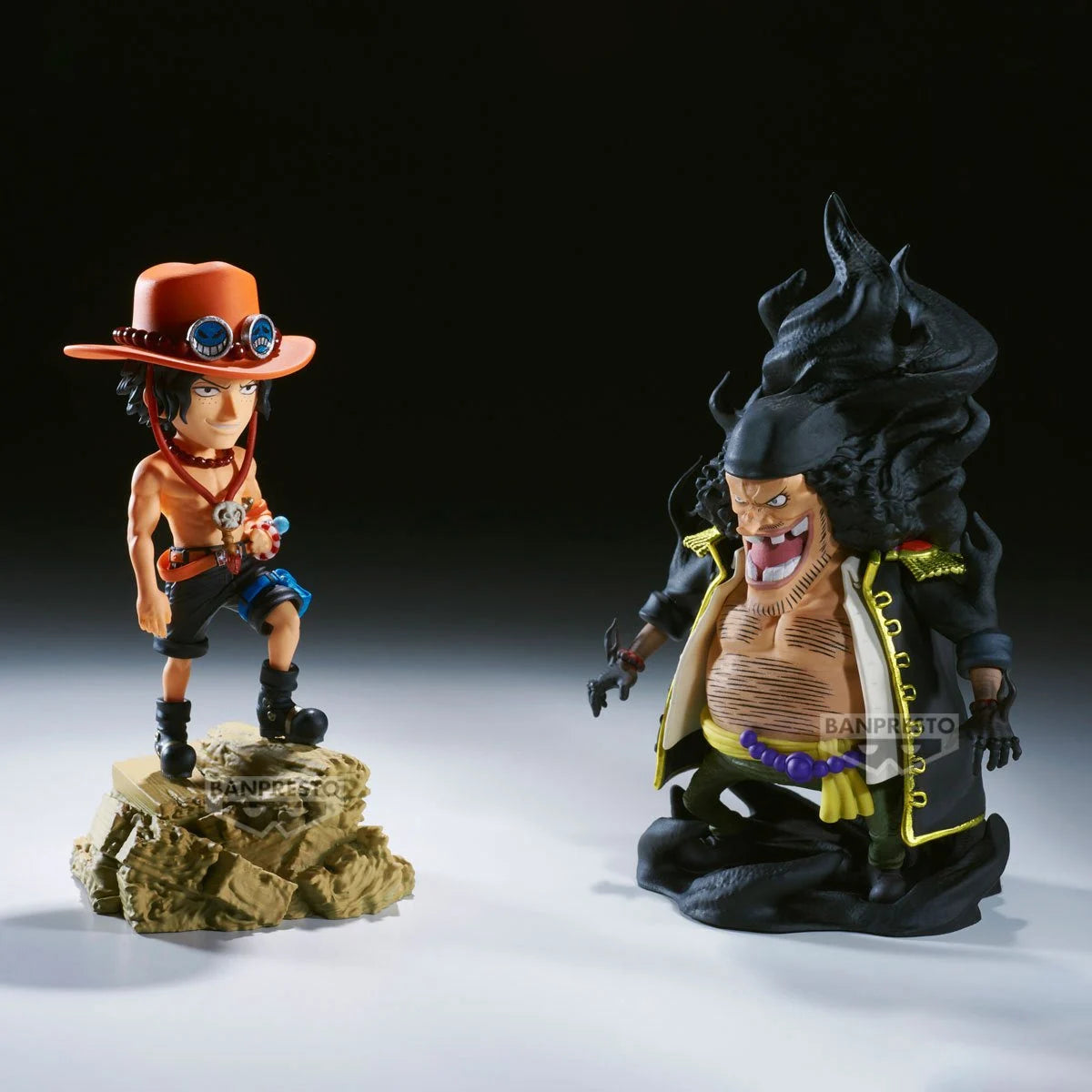 One Piece Portgas D. Ace vs Marshall D. Teach World Collectable Figure Log Stories Statue